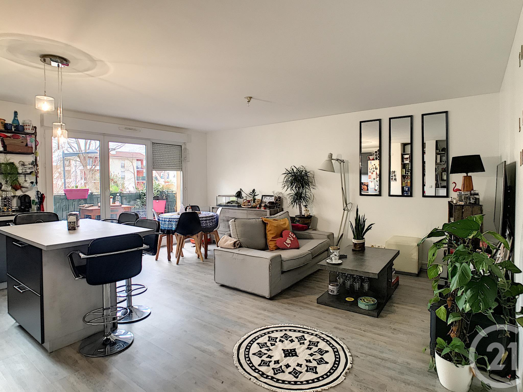 Appartement F3 à vendre - 3 pièces - 64 m2 - NOISY LE GRAND - 93 - ILE-DE-FRANCE