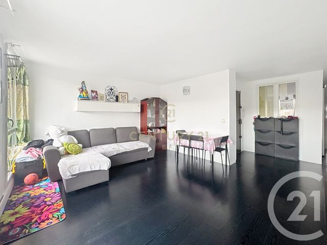 Appartement F3 à vendre - 3 pièces - 72.64 m2 - NOISY LE GRAND - 93 - ILE-DE-FRANCE - Century 21 E.F.I.