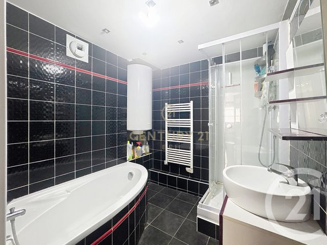Appartement F3 à vendre - 3 pièces - 72.64 m2 - NOISY LE GRAND - 93 - ILE-DE-FRANCE - Century 21 E.F.I.