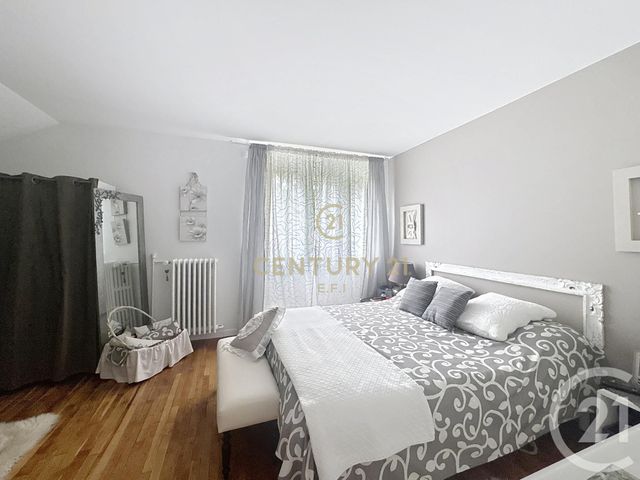 maison à vendre - 5 pièces - 124.08 m2 - NOISY LE GRAND - 93 - ILE-DE-FRANCE - Century 21 E.F.I.