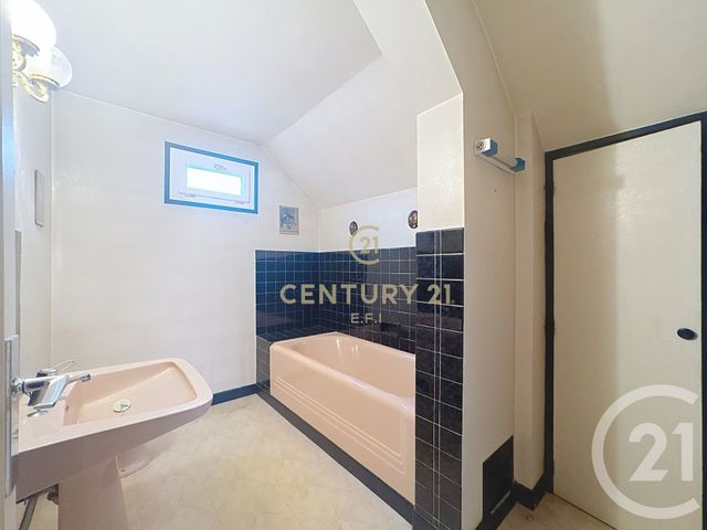 maison à vendre - 6 pièces - 136.85 m2 - NOISY LE GRAND - 93 - ILE-DE-FRANCE - Century 21 E.F.I.