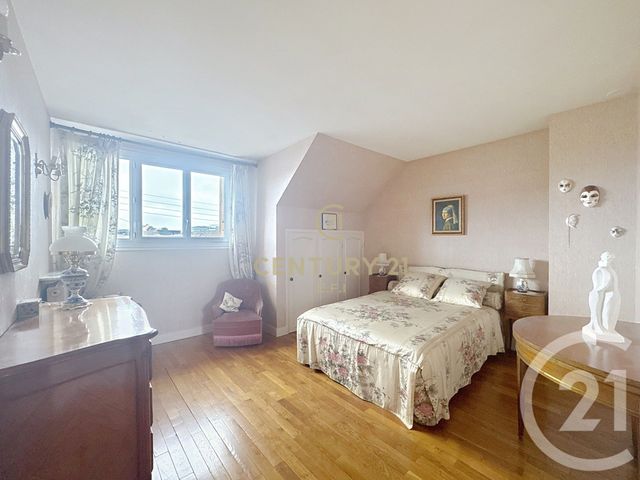 maison à vendre - 6 pièces - 136.85 m2 - NOISY LE GRAND - 93 - ILE-DE-FRANCE - Century 21 E.F.I.