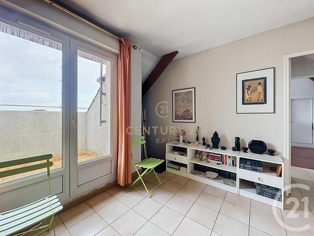Appartement F2 à vendre - 2 pièces - 60.33 m2 - NOISY LE GRAND - 93 - ILE-DE-FRANCE - Century 21 E.F.I.