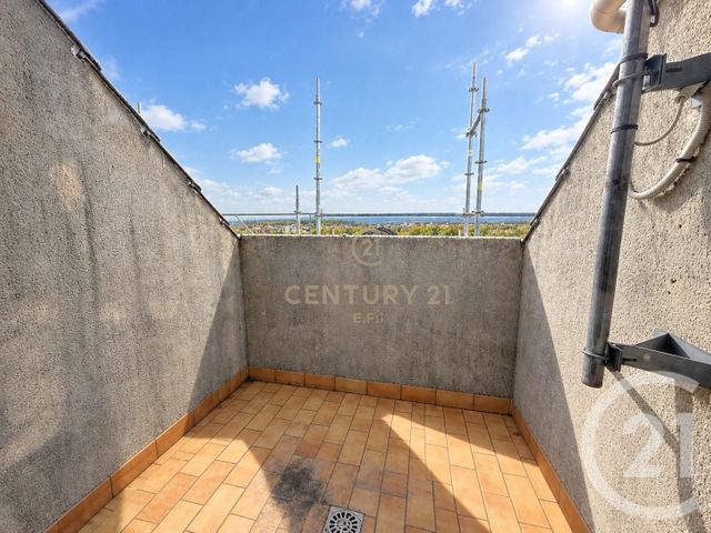 Appartement F2 à vendre - 2 pièces - 60.33 m2 - NOISY LE GRAND - 93 - ILE-DE-FRANCE - Century 21 E.F.I.