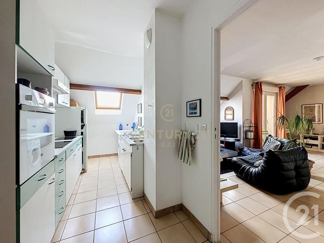 Appartement F2 à vendre - 2 pièces - 60.33 m2 - NOISY LE GRAND - 93 - ILE-DE-FRANCE - Century 21 E.F.I.