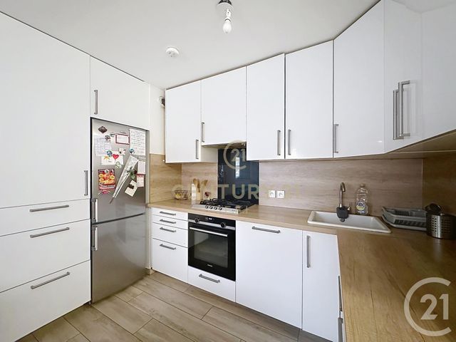 Appartement F3 à vendre - 3 pièces - 45.4 m2 - NOISY LE GRAND - 93 - ILE-DE-FRANCE - Century 21 E.F.I.