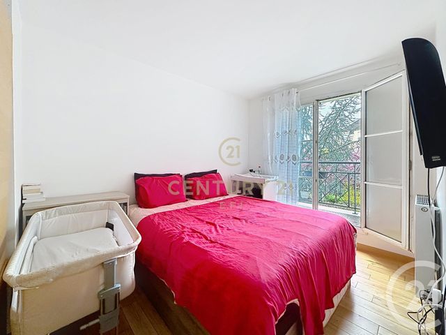 Appartement F3 à vendre - 3 pièces - 45.4 m2 - NOISY LE GRAND - 93 - ILE-DE-FRANCE - Century 21 E.F.I.