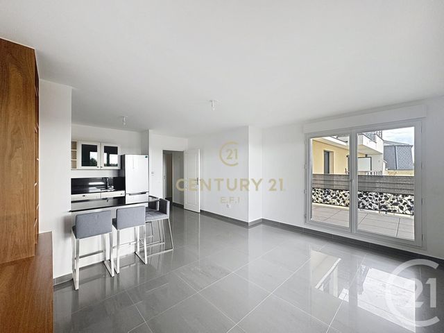 Afficher la photo en grand Appartement F3 à vendre - 3 pièces - 69.17 m2 - NOISY LE GRAND - 93 - ILE-DE-FRANCE - Century 21 E.F.I.