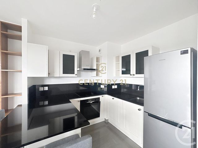 Afficher la photo en grand Appartement F3 à vendre - 3 pièces - 69.17 m2 - NOISY LE GRAND - 93 - ILE-DE-FRANCE - Century 21 E.F.I.
