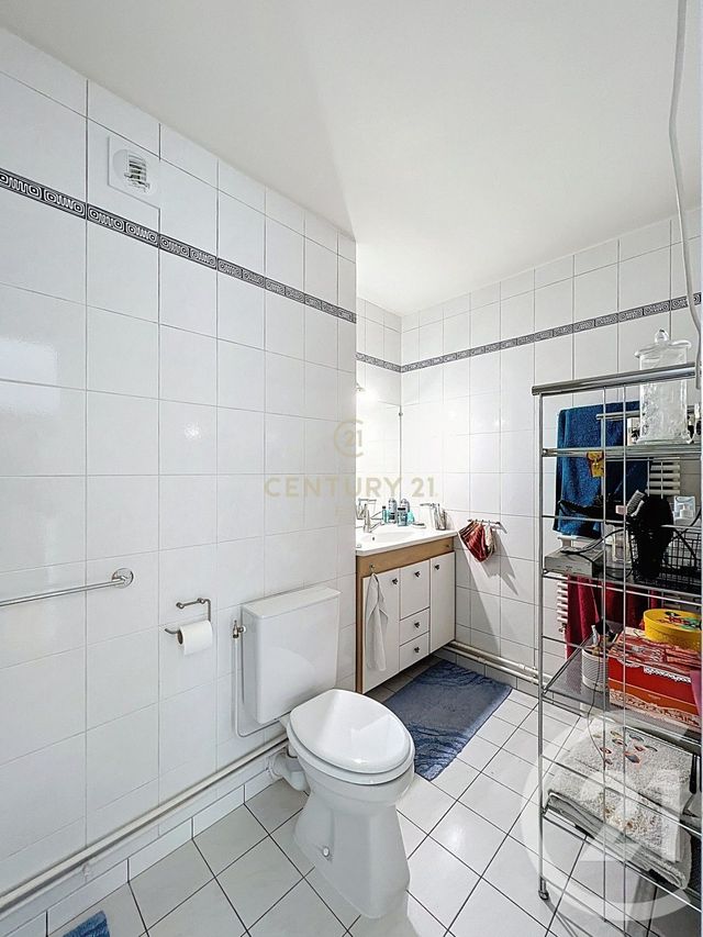 Appartement Duplex à vendre - 6 pièces - 121.0 m2 - NOISY LE GRAND - 93 - ILE-DE-FRANCE - Century 21 E.F.I.