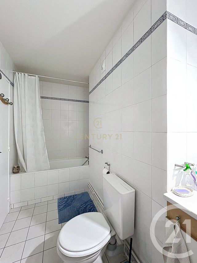 Appartement Duplex à vendre - 6 pièces - 121.0 m2 - NOISY LE GRAND - 93 - ILE-DE-FRANCE - Century 21 E.F.I.