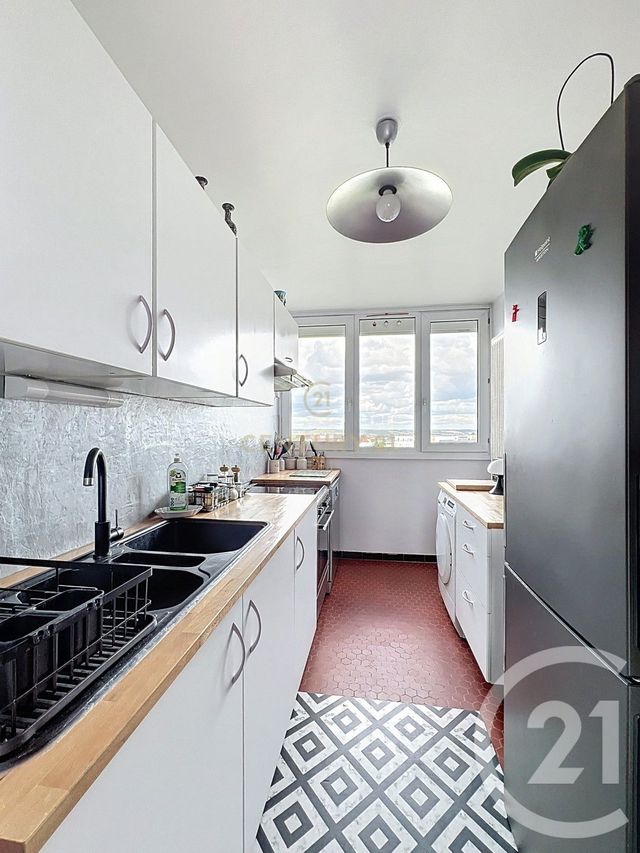 Appartement Duplex à vendre - 6 pièces - 121.0 m2 - NOISY LE GRAND - 93 - ILE-DE-FRANCE - Century 21 E.F.I.