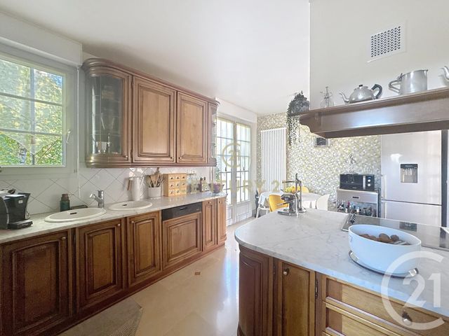 maison à vendre - 7 pièces - 172.05 m2 - LE PLESSIS TREVISE - 94 - ILE-DE-FRANCE - Century 21 E.F.I.