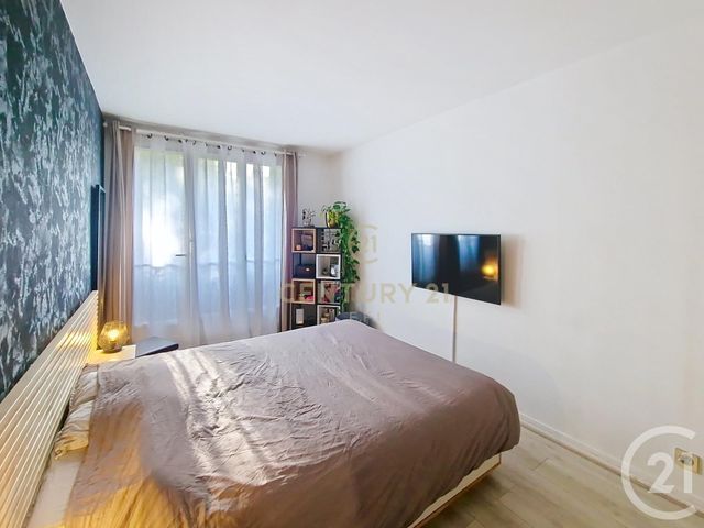 Appartement F5 à vendre - 5 pièces - 86.0 m2 - BRY SUR MARNE - 94 - ILE-DE-FRANCE - Century 21 E.F.I.