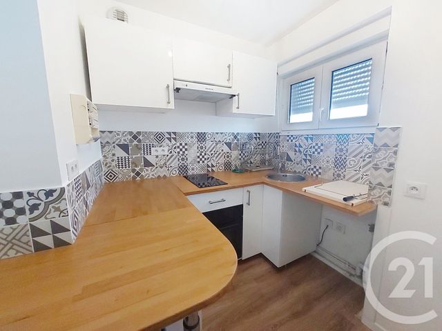 Afficher la photo en grand Appartement F1 bis à vendre - 2 pièces - 32.15 m2 - CHELLES - 77 - ILE-DE-FRANCE - Century 21 E.F.I.