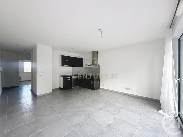 Appartement F2 à vendre - 2 pièces - 49.25 m2 - NOISY LE GRAND - 93 - ILE-DE-FRANCE - Century 21 E.F.I.