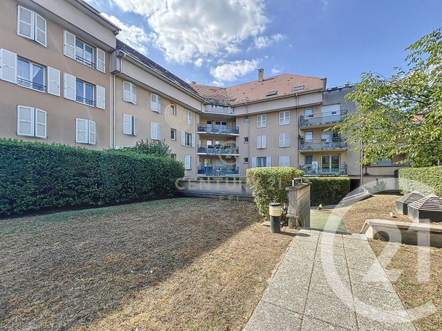Appartement F3 à vendre - 3 pièces - 58.45 m2 - NOISY LE GRAND - 93 - ILE-DE-FRANCE - Century 21 E.F.I.