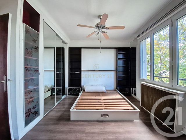 Appartement F5 à louer - 5 pièces - 93.02 m2 - NOGENT SUR MARNE - 94 - ILE-DE-FRANCE - Century 21 E.F.I.