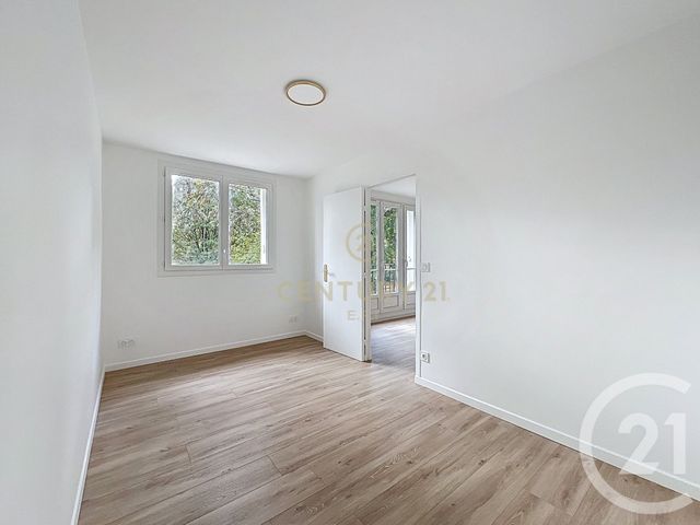 Afficher la photo en grand Appartement F4 à vendre - 4 pièces - 70.0 m2 - BRY SUR MARNE - 94 - ILE-DE-FRANCE - Century 21 E.F.I.
