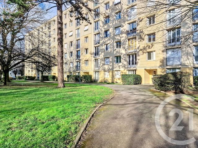 Afficher la photo en grand Appartement F4 à vendre - 4 pièces - 70.0 m2 - BRY SUR MARNE - 94 - ILE-DE-FRANCE - Century 21 E.F.I.