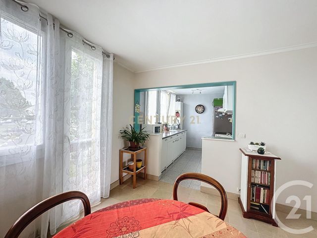 Appartement F5 à vendre - 5 pièces - 74.63 m2 - NOISY LE GRAND - 93 - ILE-DE-FRANCE - Century 21 E.F.I.