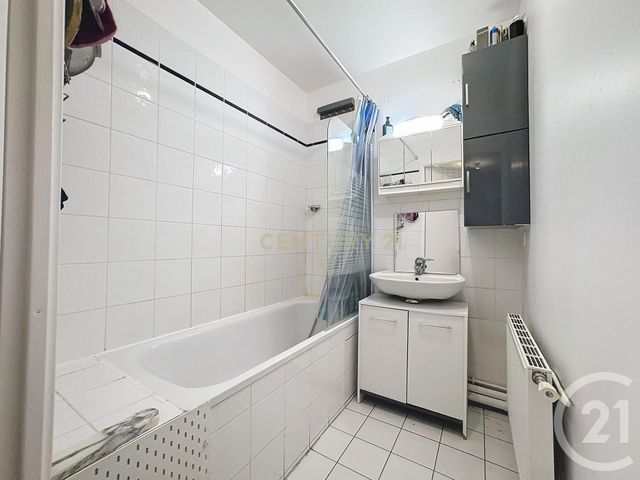 Appartement F2 à vendre - 2 pièces - 50.03 m2 - NOISY LE GRAND - 93 - ILE-DE-FRANCE - Century 21 E.F.I.