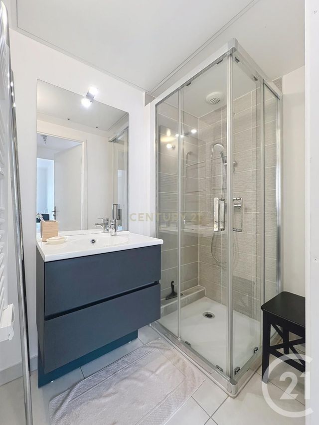 Appartement F4 à vendre - 4 pièces - 74.62 m2 - NOISY LE GRAND - 93 - ILE-DE-FRANCE - Century 21 E.F.I.