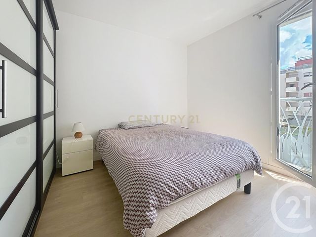 Appartement F4 à vendre - 4 pièces - 74.62 m2 - NOISY LE GRAND - 93 - ILE-DE-FRANCE - Century 21 E.F.I.