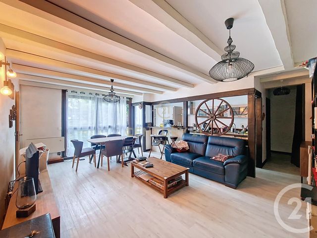 Appartement F4 à vendre - 4 pièces - 77.0 m2 - NOISY LE GRAND - 93 - ILE-DE-FRANCE - Century 21 E.F.I.