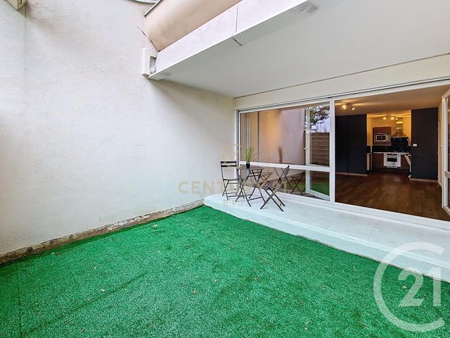 Appartement F2 à vendre - 2 pièces - 56.72 m2 - NOISY LE GRAND - 93 - ILE-DE-FRANCE - Century 21 E.F.I.