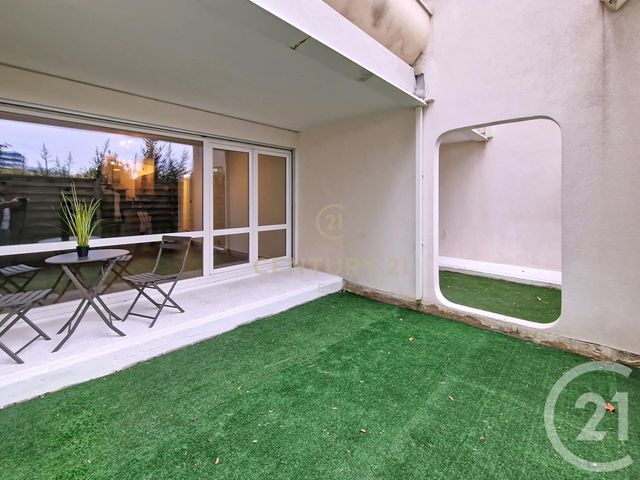 Appartement F2 à vendre - 2 pièces - 56.72 m2 - NOISY LE GRAND - 93 - ILE-DE-FRANCE - Century 21 E.F.I.