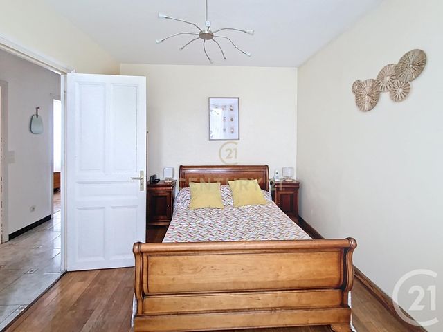 maison à vendre - 6 pièces - 135.0 m2 - NOISY LE GRAND - 93 - ILE-DE-FRANCE - Century 21 E.F.I.