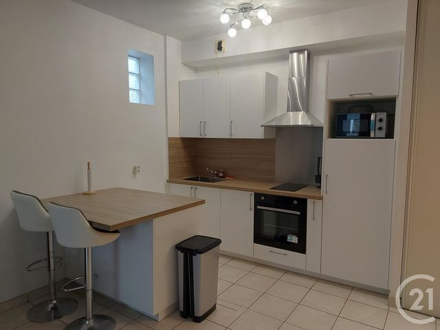 Appartement F1 à louer - 1 pièce - 30.35 m2 - NOISY LE GRAND - 93 - ILE-DE-FRANCE - Century 21 E.F.I.