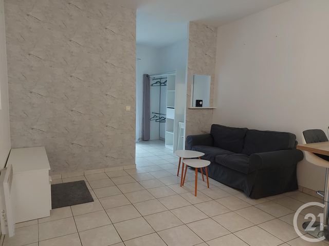 Appartement F1 à louer - 1 pièce - 30.35 m2 - NOISY LE GRAND - 93 - ILE-DE-FRANCE - Century 21 E.F.I.