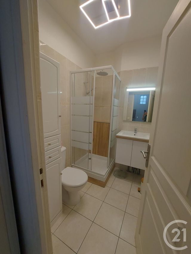 Appartement F1 à louer - 1 pièce - 30.35 m2 - NOISY LE GRAND - 93 - ILE-DE-FRANCE - Century 21 E.F.I.