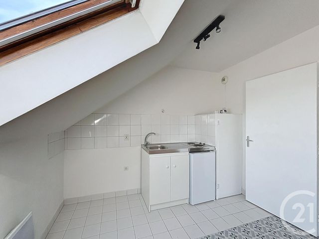 Appartement Studio à louer - 1 pièce - 24.6 m2 - NOISY LE GRAND - 93 - ILE-DE-FRANCE - Century 21 E.F.I.