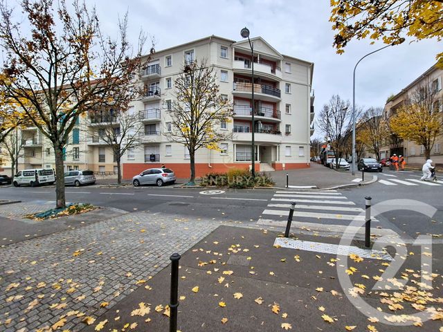 Appartement F2 à louer - 2 pièces - 43.43 m2 - NOISY LE GRAND - 93 - ILE-DE-FRANCE - Century 21 E.F.I.