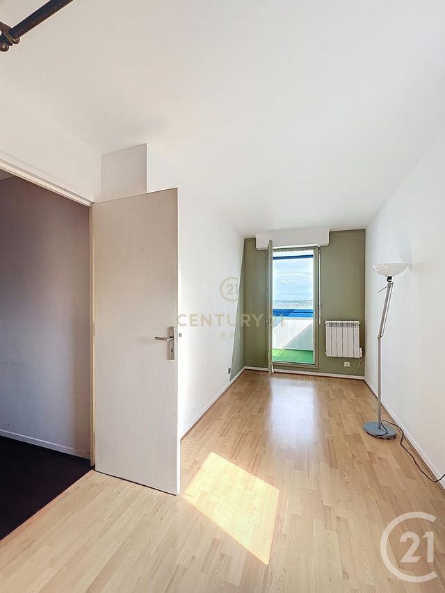 Appartement F3 à vendre - 3 pièces - 68.0 m2 - NOISY LE GRAND - 93 - ILE-DE-FRANCE - Century 21 E.F.I.