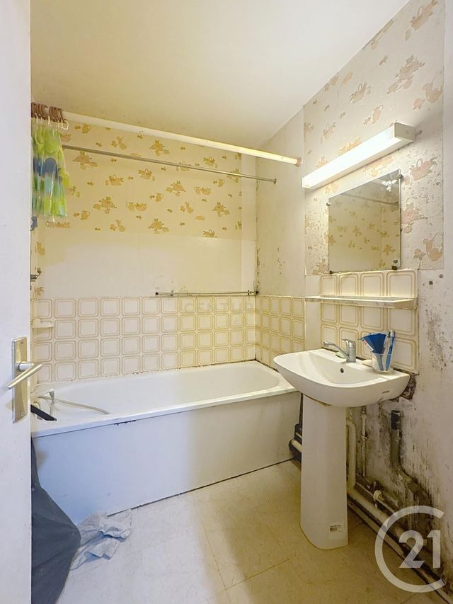 Appartement F3 à vendre - 3 pièces - 67.02 m2 - NOISY LE GRAND - 93 - ILE-DE-FRANCE - Century 21 E.F.I.