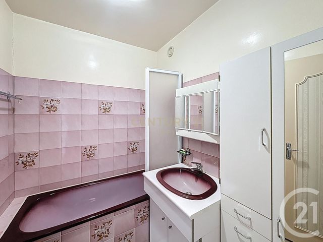 Appartement F3 à vendre - 3 pièces - 70.87 m2 - NOISY LE GRAND - 93 - ILE-DE-FRANCE - Century 21 E.F.I.