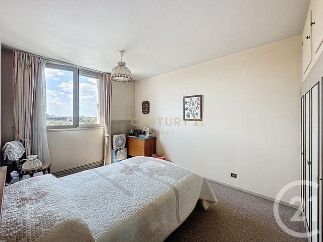 Appartement F3 à vendre - 3 pièces - 70.87 m2 - NOISY LE GRAND - 93 - ILE-DE-FRANCE - Century 21 E.F.I.