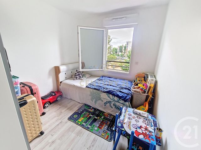 Appartement F3 à vendre - 3 pièces - 55.66 m2 - NOISY LE GRAND - 93 - ILE-DE-FRANCE - Century 21 E.F.I.