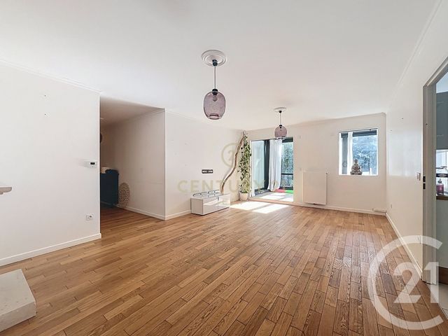 Appartement F4 à vendre - 4 pièces - 102.0 m2 - NOISY LE GRAND - 93 - ILE-DE-FRANCE - Century 21 E.F.I.