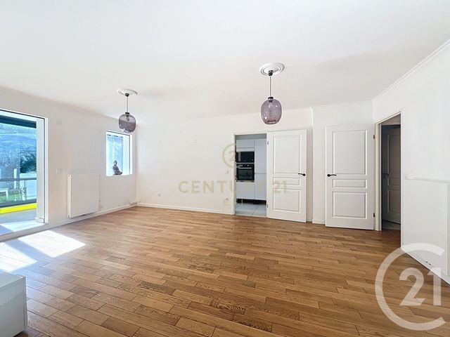 Appartement F4 à vendre - 4 pièces - 102.0 m2 - NOISY LE GRAND - 93 - ILE-DE-FRANCE - Century 21 E.F.I.