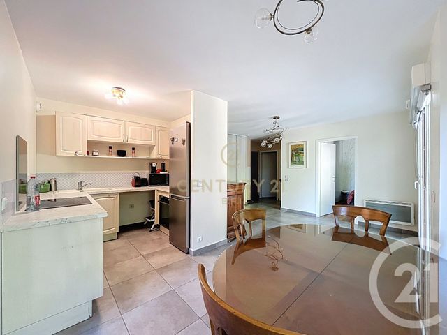 Appartement F3 à vendre - 3 pièces - 58.0 m2 - NOISY LE GRAND - 93 - ILE-DE-FRANCE - Century 21 E.F.I.