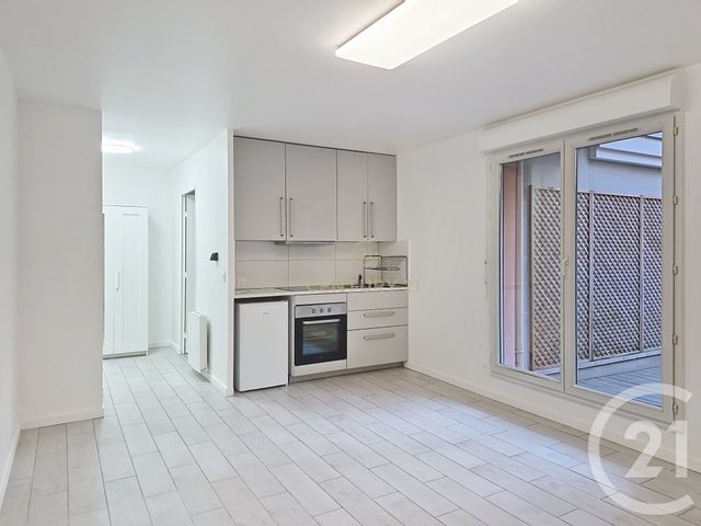Appartement Studio à louer - 1 pièce - 25.92 m2 - NOISY LE GRAND - 93 - ILE-DE-FRANCE - Century 21 E.F.I.