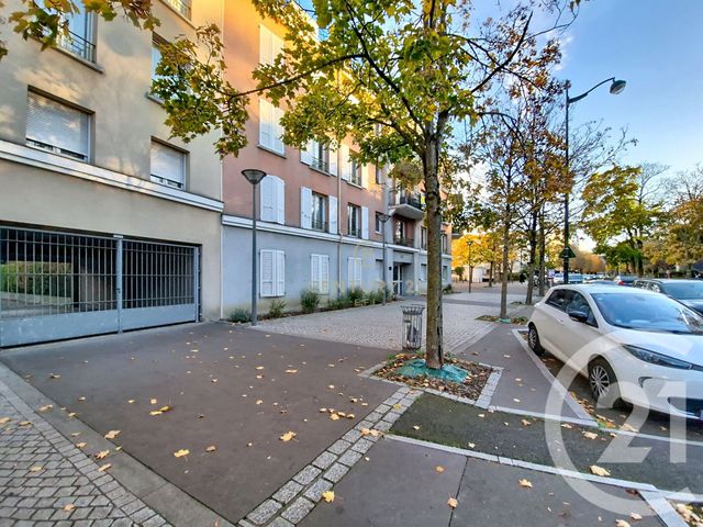 Appartement Studio à louer - 1 pièce - 25.92 m2 - NOISY LE GRAND - 93 - ILE-DE-FRANCE - Century 21 E.F.I.