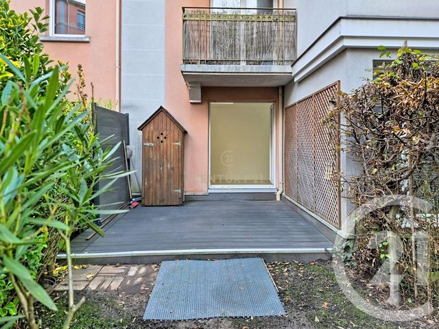 Appartement Studio à louer NOISY LE GRAND