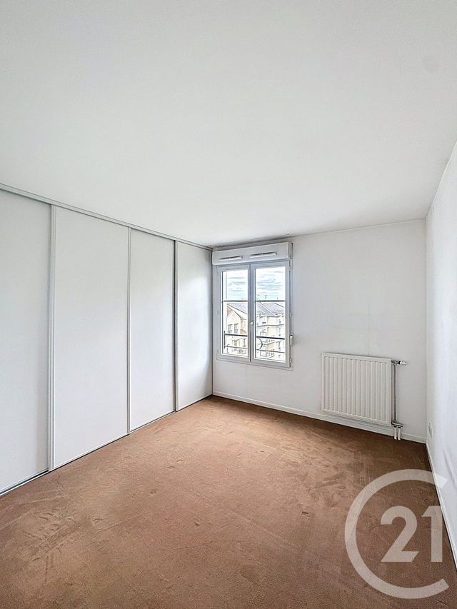 Appartement F2 à louer - 2 pièces - 45.69 m2 - NOISY LE GRAND - 93 - ILE-DE-FRANCE - Century 21 E.F.I.