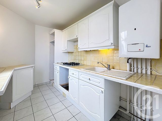 Appartement F2 à louer - 2 pièces - 45.69 m2 - NOISY LE GRAND - 93 - ILE-DE-FRANCE - Century 21 E.F.I.